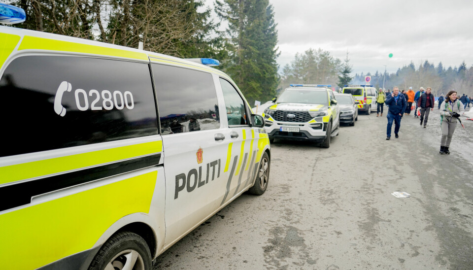 Oslo 20240309. Politi under 50 km fellesstart klassisk kvinner i Holmenkollen.Foto: Beate Oma Dahle / NTB