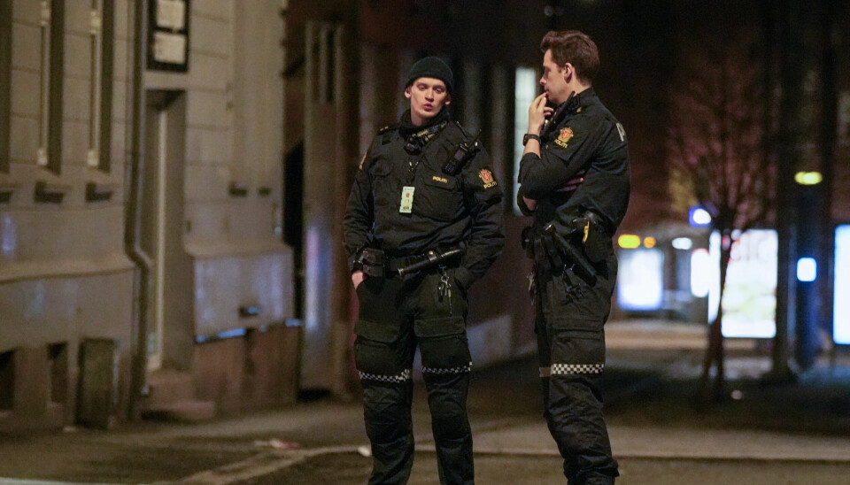Oslo 20240401. Politiet har pågrepet en person på en adresse på Grunerløkka etter et mulig drap.Foto: Beate Oma Dahle / NTB