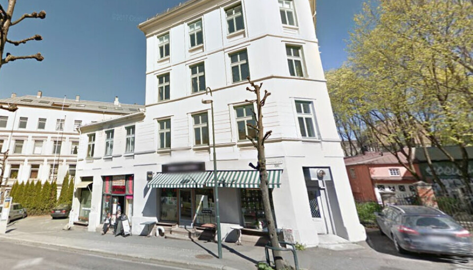 Bygården i Schweigaards gate 56 inneholder både leiligheter og næringslokaler. Foto: Google maps