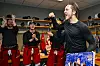 Stavanger 20240412. God stemning i garderoben til Vålerenga etter at de vant 6-4 i kamp 7 i semifinalen i NM ishockey mellom Stavanger Oilers og Vålerenga i DNB Arena i Stavanger. Stian Solberg nærmest.