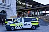 Oslo 20240429. Politiet søker etter en person som er sett med et mulig håndvåpen på Oslo S tirsdag kveld.Foto: Fredrik Varfjell / NTB