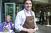 OSLO 20130723.Daglig leder av iskrembaren Paradis Gelateria på Tjuvholmen i Oslo, Alfonso Pepe, lager ekte italiensk iskrem, eller gelato, fra bunnen av. I likhet med de store norske isprodusentene merket den isglade italieneren seg juli som salgstopp for iskrem i år.