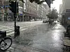 Det pøste både regn og hagl ned på Oslo da himmelen åpnet seg denne juni-kvelden.