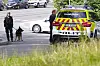 Oslo 20240610. Politiet er på stedet etter funn av en skadd person, etter formentlig knivstikking i Storgata. Politiet søker med hund i området etter mulig gjerningsmann.Foto: Javad Parsa / NTB
