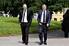 Oslo 20240614. Charlo Halvorsen og Claus Wiese utenfor Vålerenga kirke i Oslo hvor Petter Nome bisettes fredag.