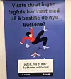 Slik så de falske plakatene ut, som var hengt opp på flere T-banelinjer tirsdag. Foto: Stein Gulbrandsen