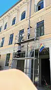 Regnbueflagg ved Vika borettslag