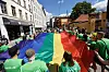 Oslo 20240629. Pride-paraden, som feirer skeivt mangfold, markerer uoppnådde rettigheter og forsvarer eksisterende rettigheter, går fra Grønland til Pride Park i Sofienbergparken i Oslo lørdag.Foto: Frederik Ringnes / NTB