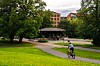 I midten av juli kunne bymiljøetaten til manges glede annonsere at de har bygget splitter nye, permanente toalettbygg ved Nedre Foss park på Grünerløkka.