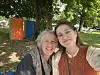 Sarah Gardenvalley og mammaen på PIP-festivalen. Egentlig navn: Sarah Hagedal Buljo