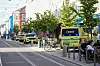 Oslo 20230521. Helsepersonell og politi er på en adresse etter en melding om en mann er funnet med blødende skader i en leilighet på Grünerløkka i Oslo. Politiet har kontroll på en kvinne som var i leiligheten.