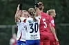 Oslo 20240911. Stine Brekken gir Vålerenga ledelsen med 2-0 under fotballkampen mellom Røa og Vålerenga i Toppserien i fotball 2024.