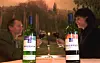 OSLO 20020224Det drikkes og sjekkes påfallende ulikt på de ulike stedene, ifølge forskere, som har observert og intervjuet folk på ulike utesteder i hovedstaden. Mann og kvinne drikker vin på et utested.Illustrasjonsfoto: Bjørn Sigurdsøn / SCANPIX