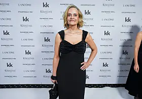 Oslo 20241126. Henriette Steenstrup ankommer rød løper på Grand Hotel hvor kjendiser ankommer.