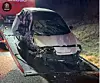 Bilen kjørte inn i en fjellknaus ved E6 inn mot Oslo på Klemetsrud i Søndre Nordstrand.