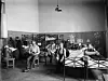 Sovesal på Kristiania guttehjem i Geitmyrsveien (1920).