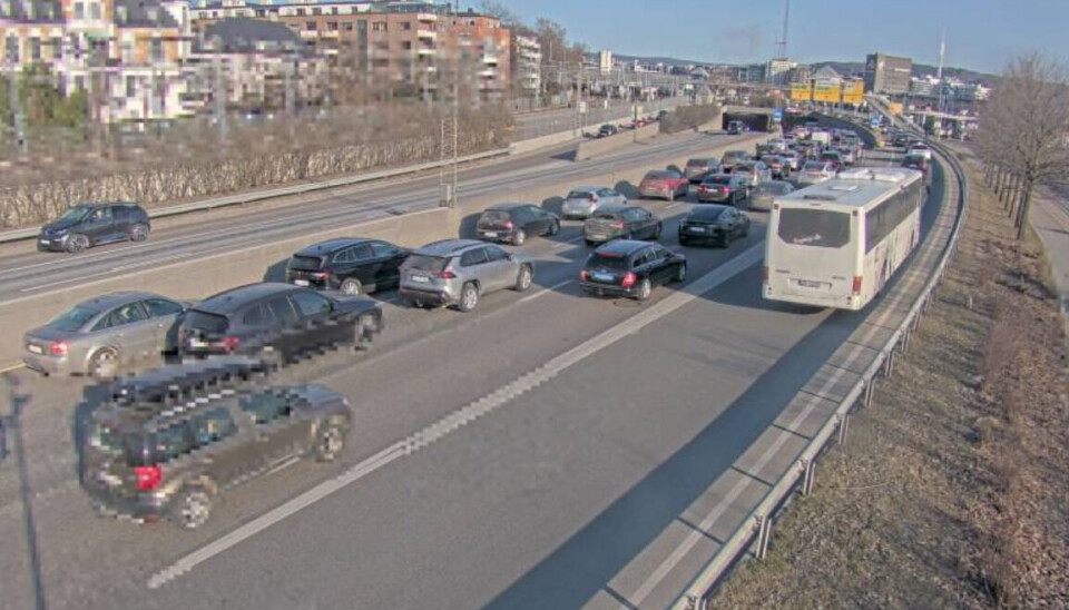 Slik så det ut ved E18 Hjortnes i retning sentrum like før klokken 16.00.