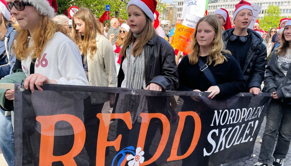 Skoler som Nordpolen er ikke bare en skole. Det er et samlingssted for nabolaget. Nedleggelsen vil spre elevene til flere skoler, rive dem bort fra sine venner og skape utrygghet, mener Sirin Hellvin Stav og Ingrid Liland.