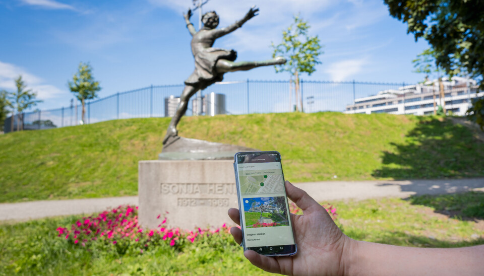 Kartene hjelper deg å finne frem til både parker og kunstverk. Her ser vi Sonja Henie-statuen i Frognerparken.