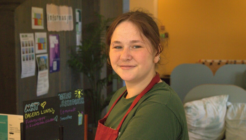 Kaja (19) er veldig glad i det gode miljøet blant de som holder til i Huset på Haugen.
